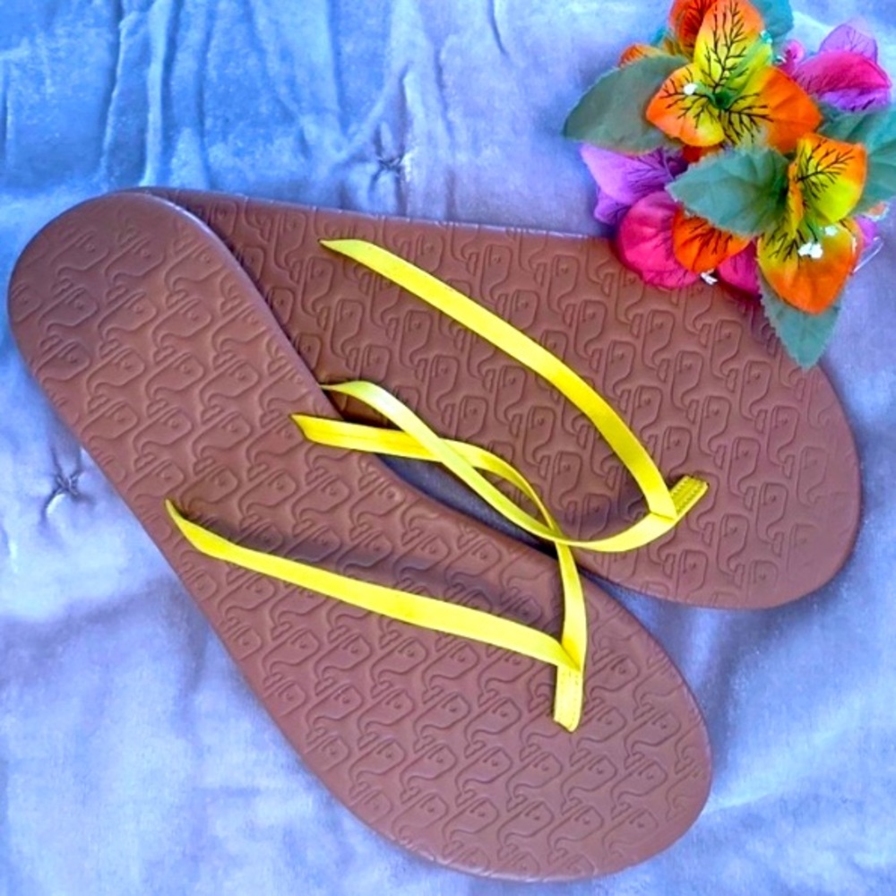 Vineyard Vines Flip Flops New🌼